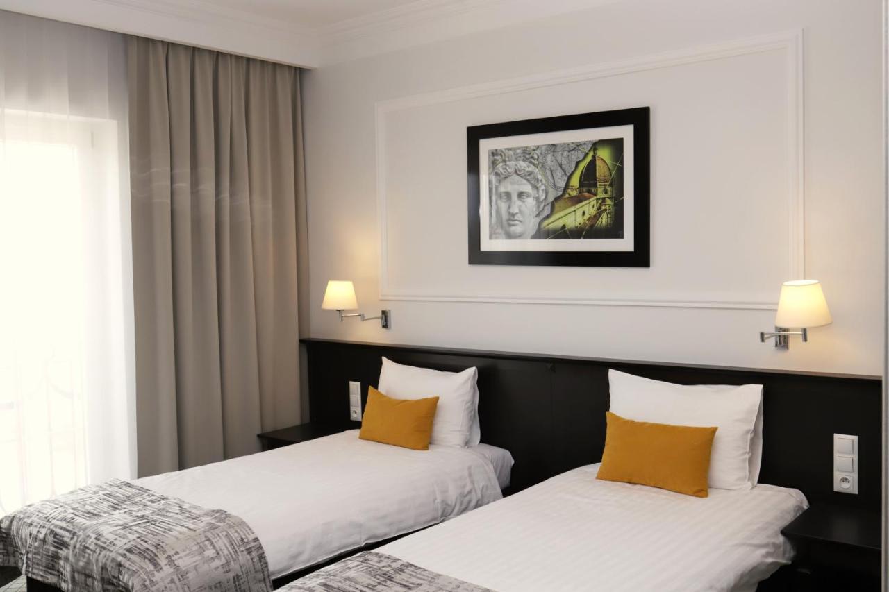 Hotel Toscania Włoszakowice 외부 사진